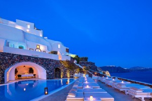 Canaves Suites