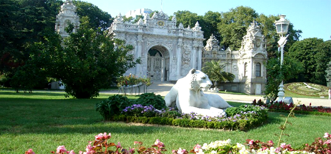 Entrance Dolmabahce Palace